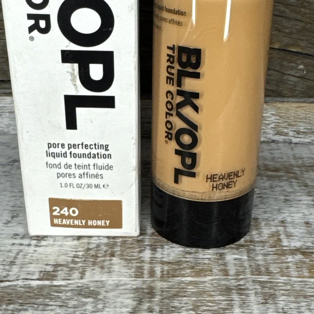Black Opal True Color Pore Perfecting Liquid Foundation Heavenly‎ Honey | $15